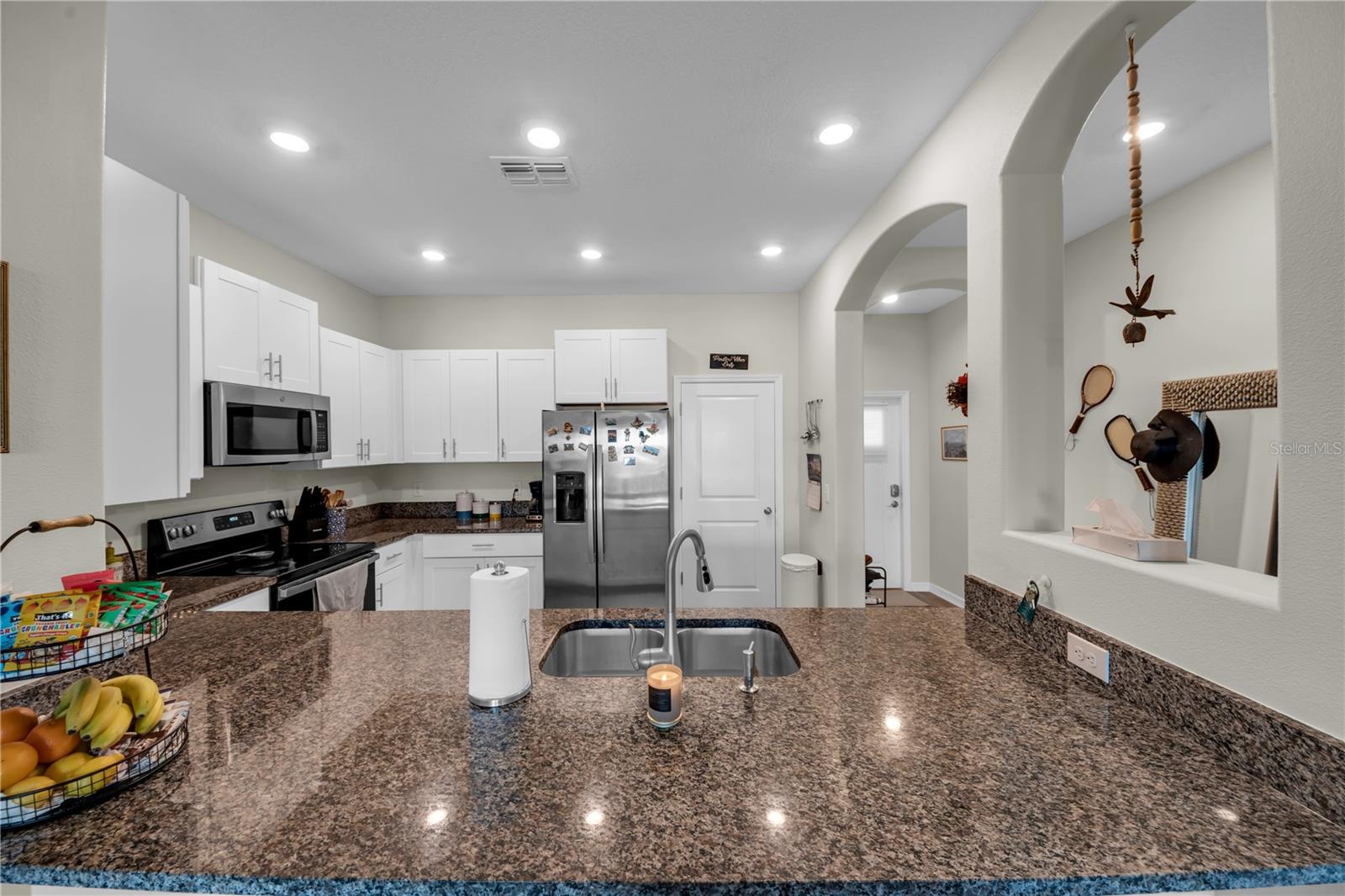 Image 12 of 35 For 736 Royal Empress Drive