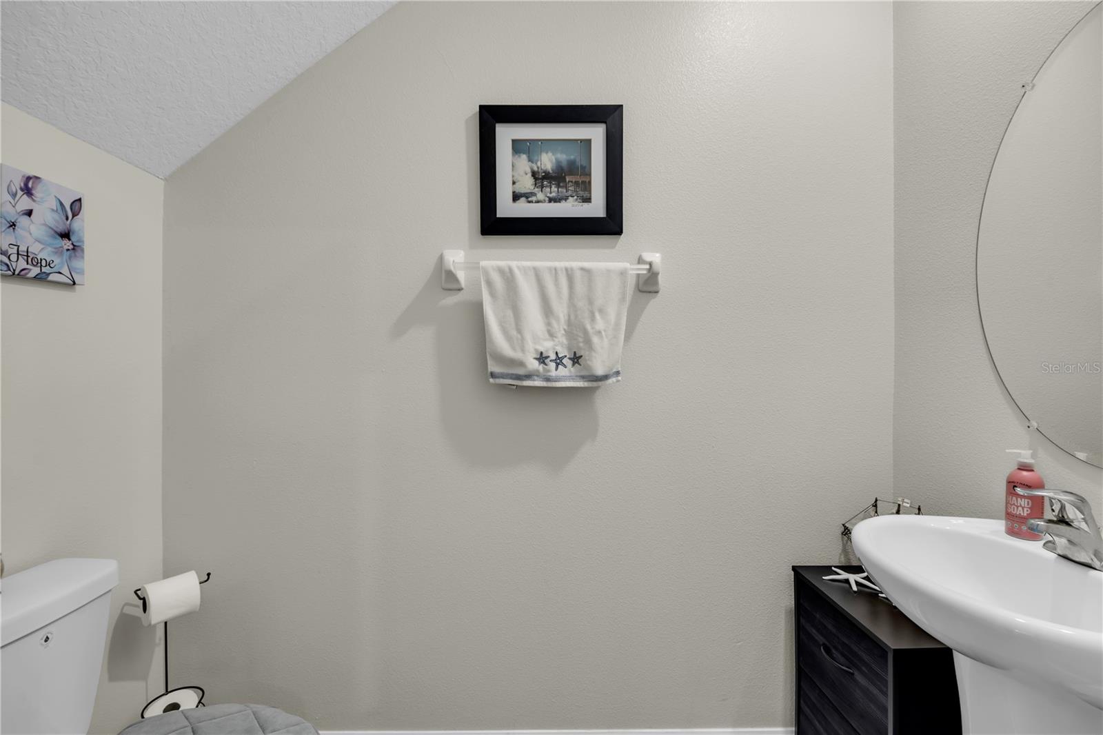 Image 15 of 35 For 736 Royal Empress Drive
