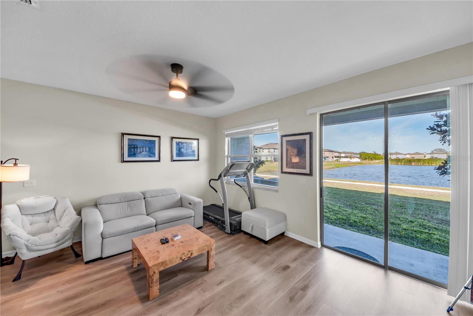 Image 6 of 35 For 736 Royal Empress Drive