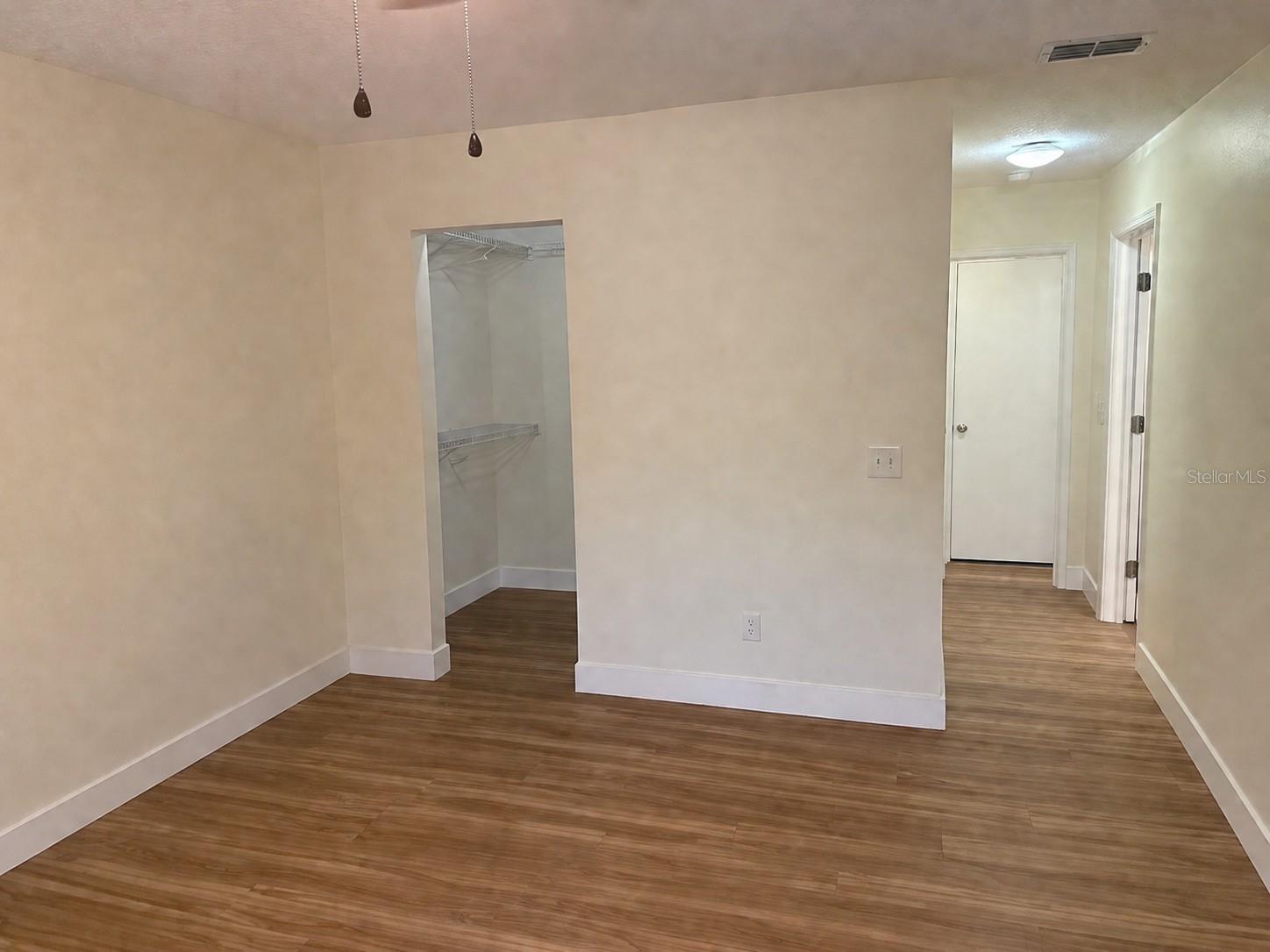 Image 8 of 14 For 5114 Gainsville Drive