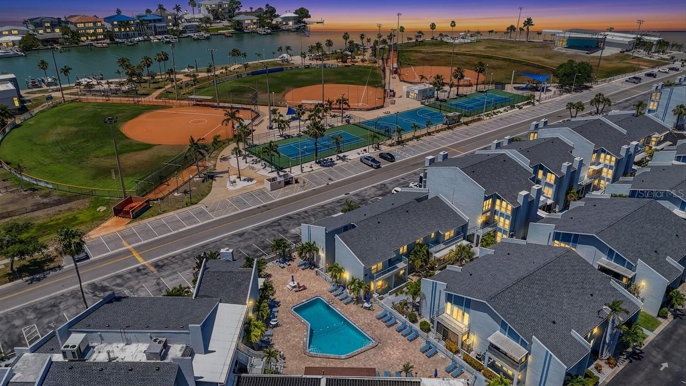 Image 33 of 33 For 155 Medallion Boulevard E