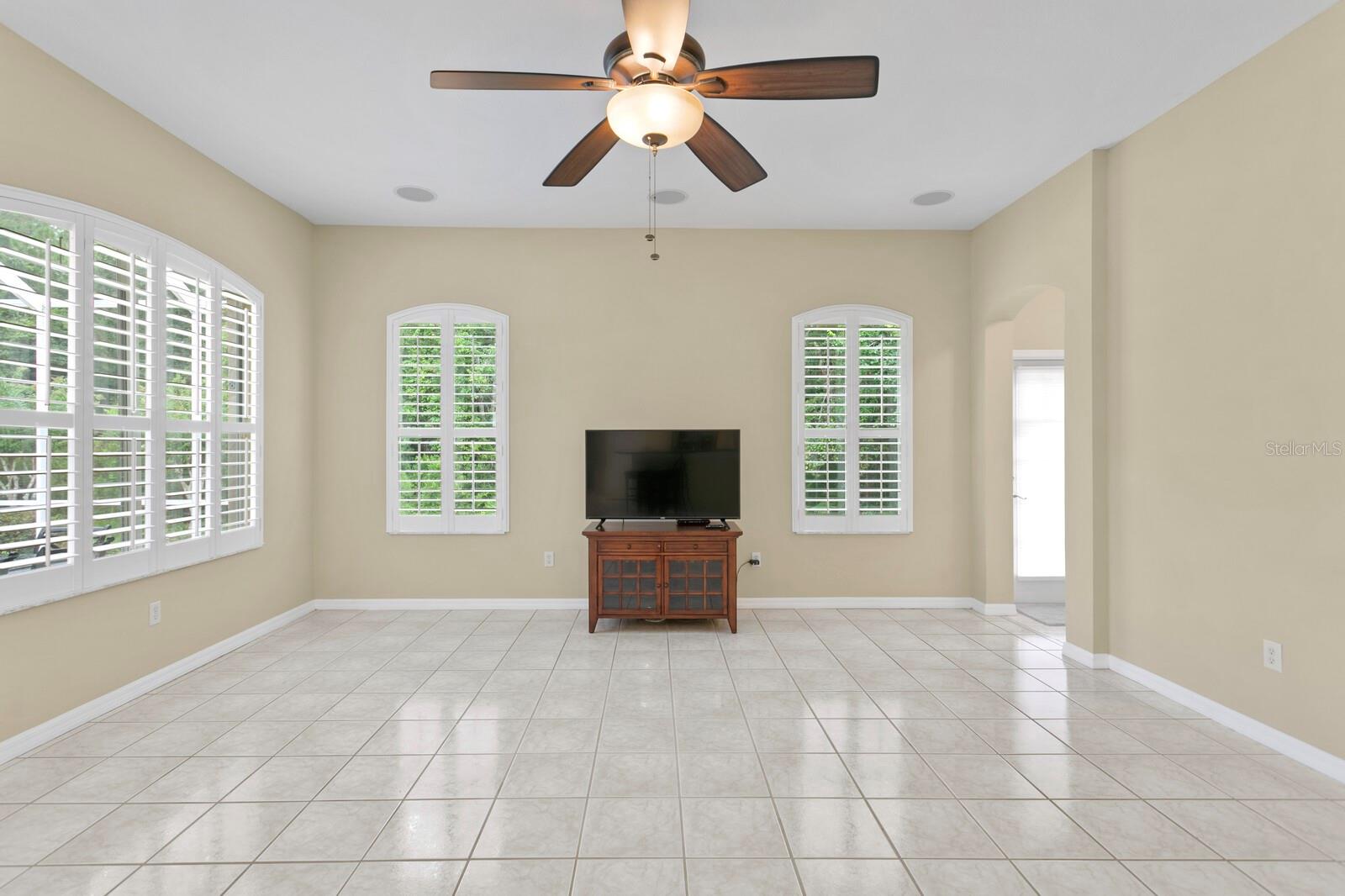 Image 17 of 42 For 14511 Corkwood Drive