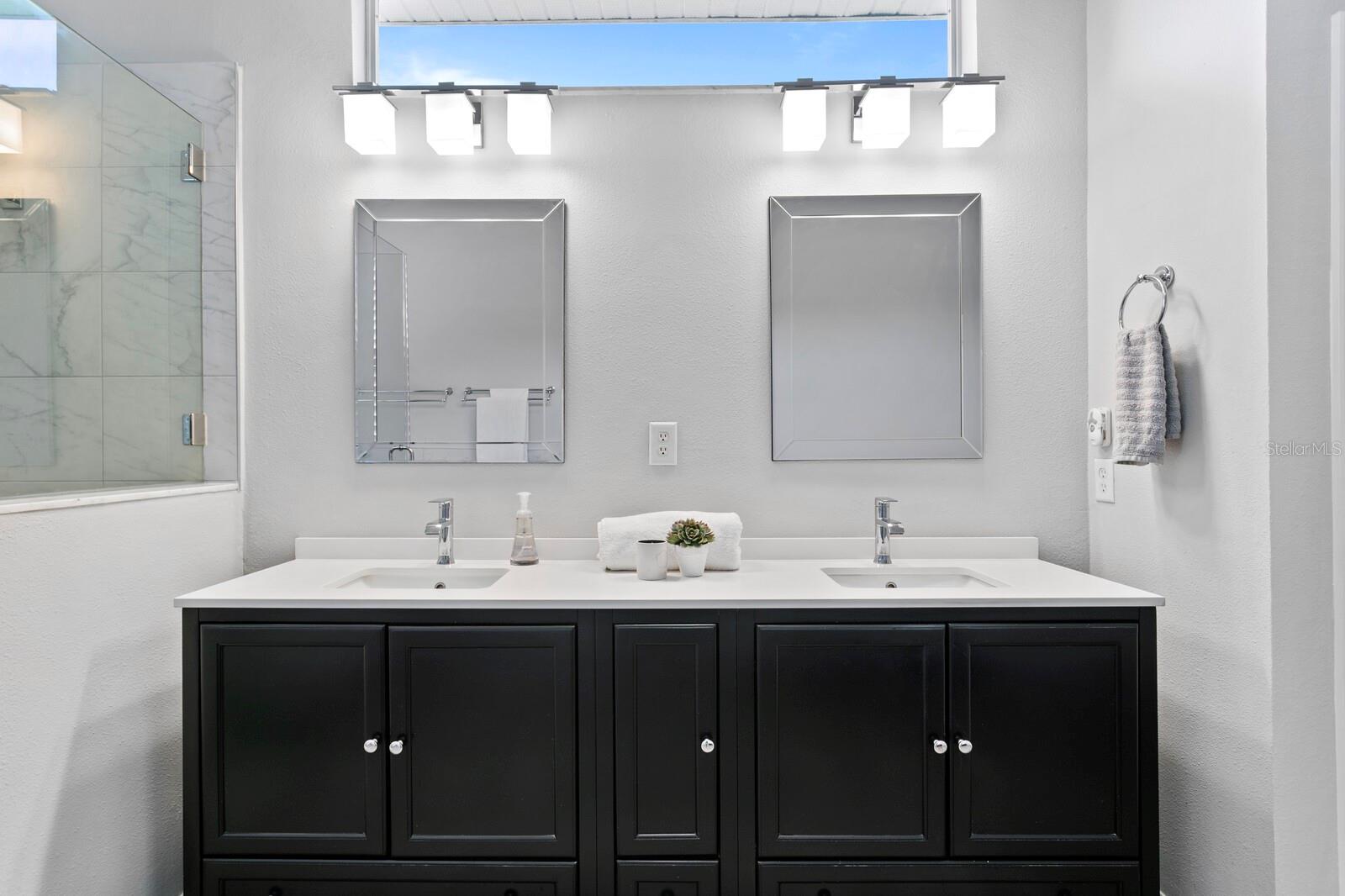 Image 28 of 42 For 14511 Corkwood Drive
