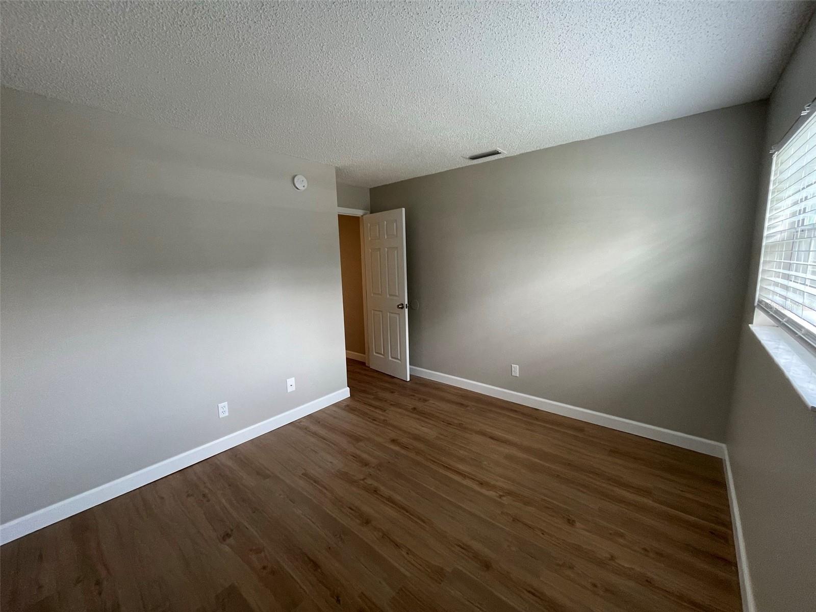 Image 8 of 15 For 511 Duchess Court 4