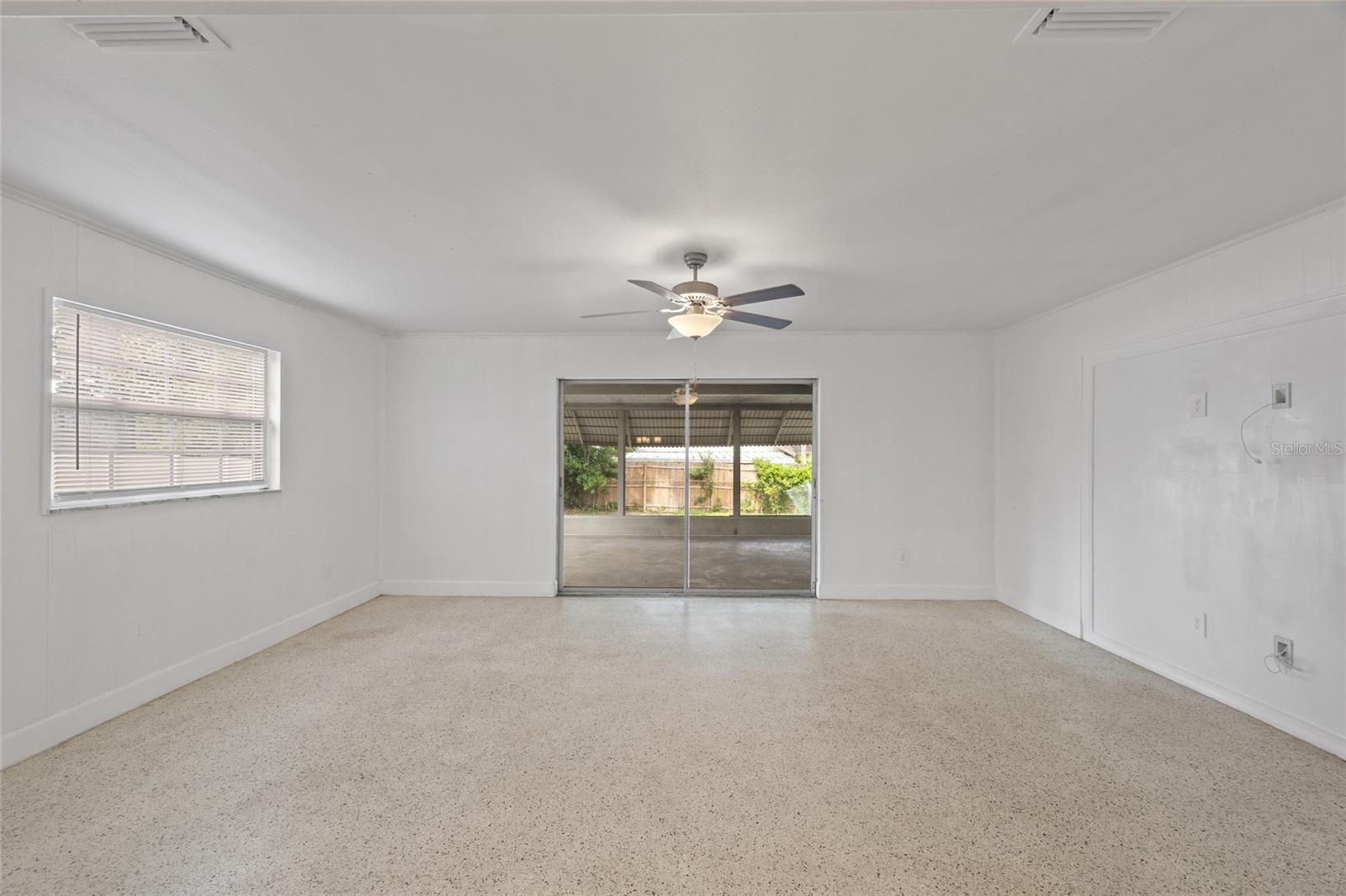 Image 10 of 32 For 409 Debra Drive