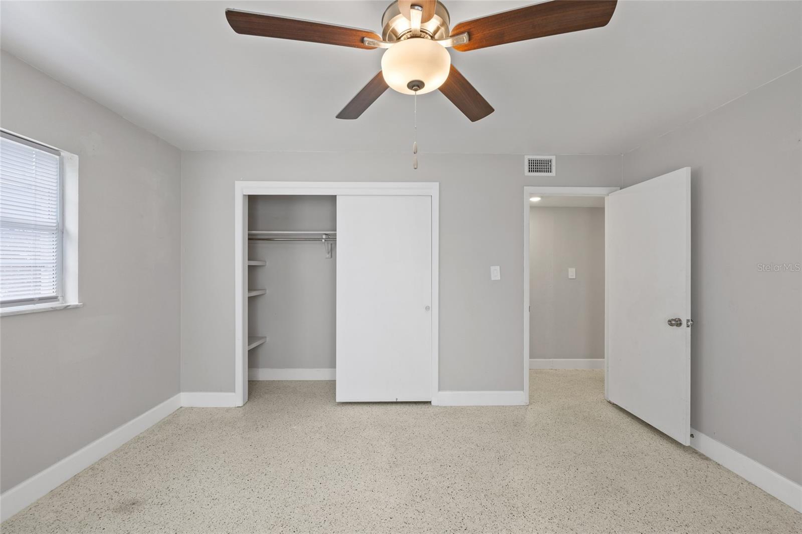 Image 17 of 32 For 409 Debra Drive