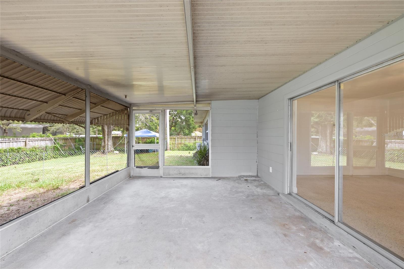 Image 20 of 32 For 409 Debra Drive