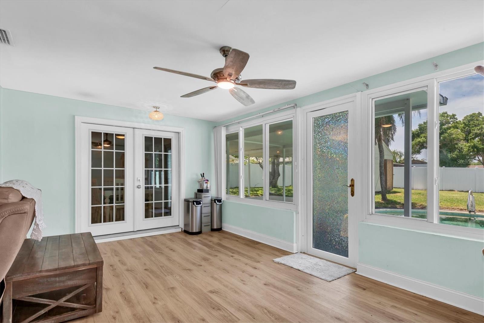 Image 12 of 42 For 1380 Kennywood Drive