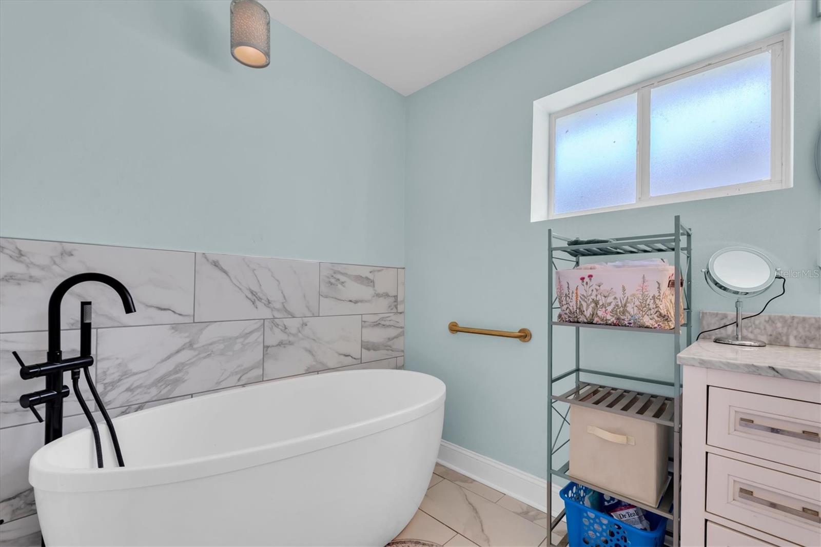 Image 20 of 42 For 1380 Kennywood Drive