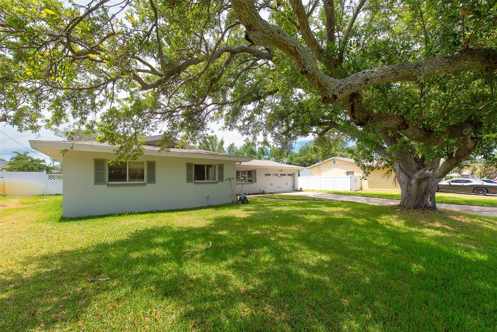 Image 41 of 42 For 1380 Kennywood Drive
