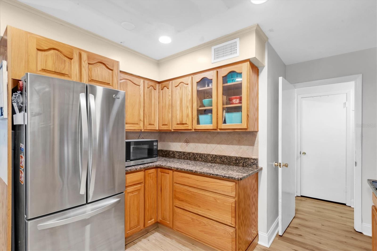 Image 8 of 42 For 1380 Kennywood Drive