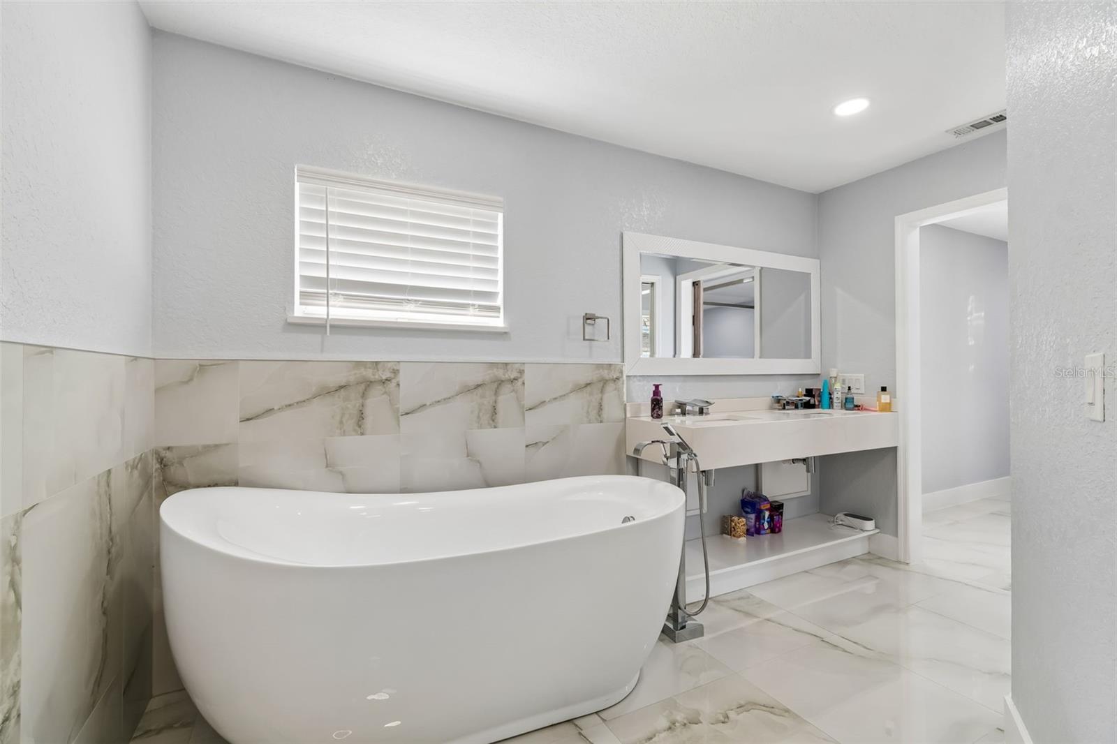Image 22 of 48 For 9203 Lavina Lane