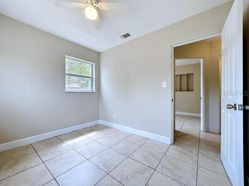 Image 10 of 18 For 7018 54th Avenue N