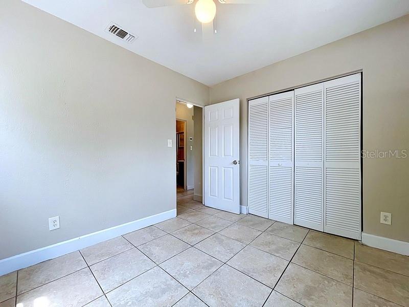 Image 9 of 18 For 7018 54th Avenue N