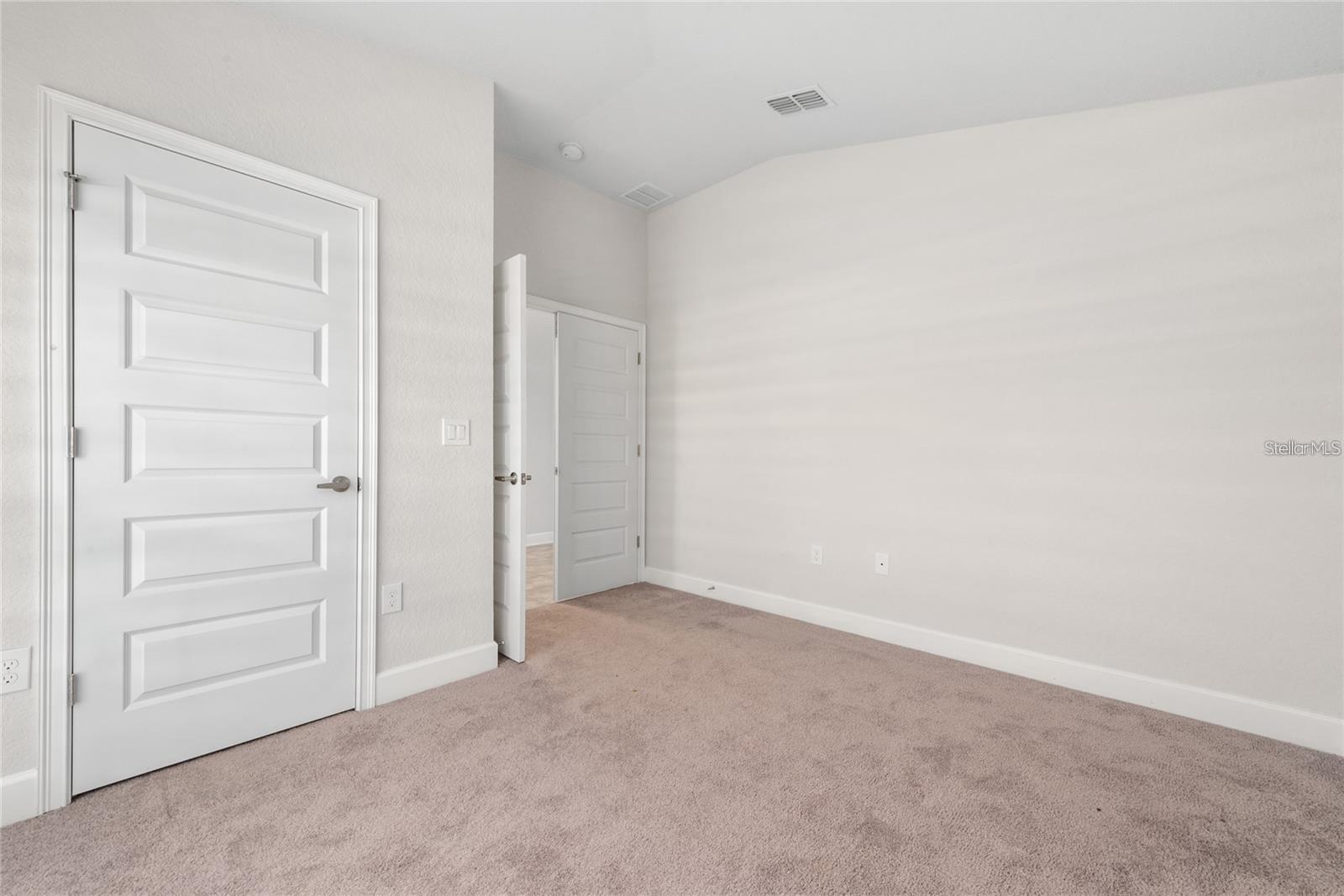 Image 15 of 28 For 260 Citrus Pointe Drive