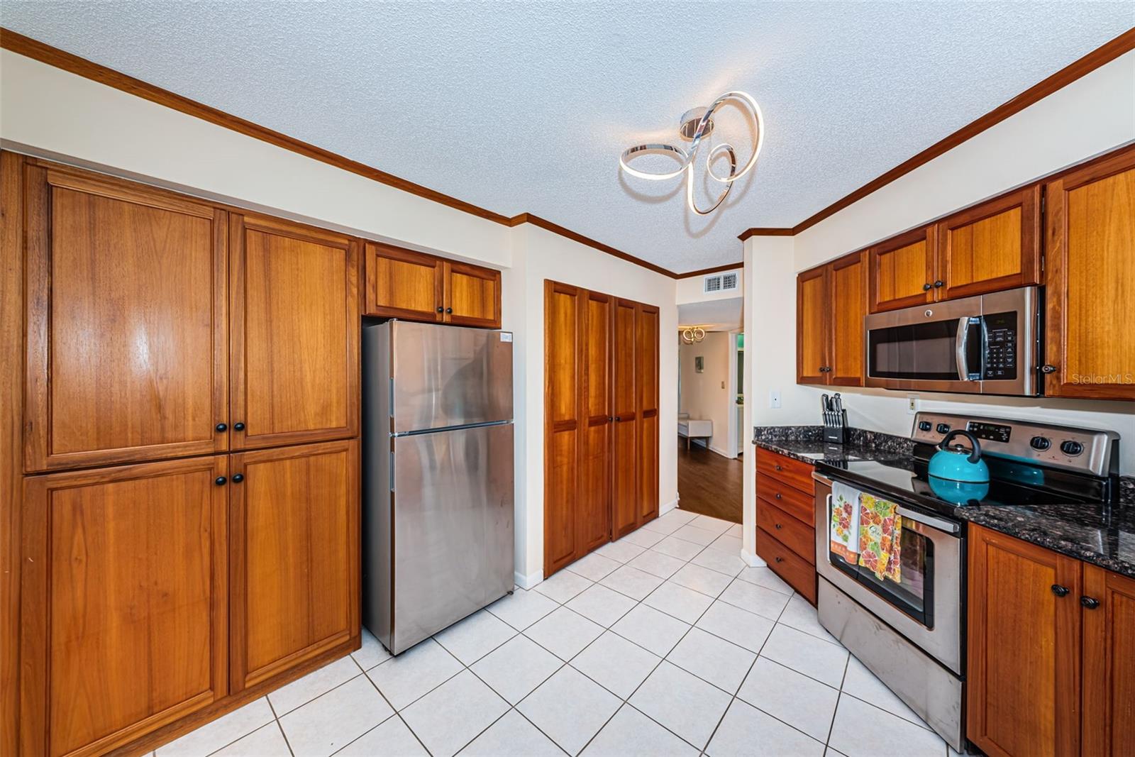 Image 10 of 43 For 6181 Bahia Del Mar Boulevard 112