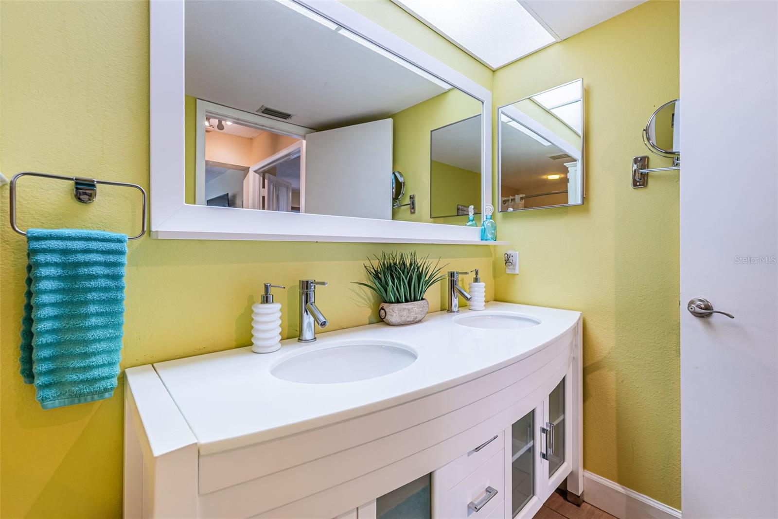Image 26 of 43 For 6181 Bahia Del Mar Boulevard 112