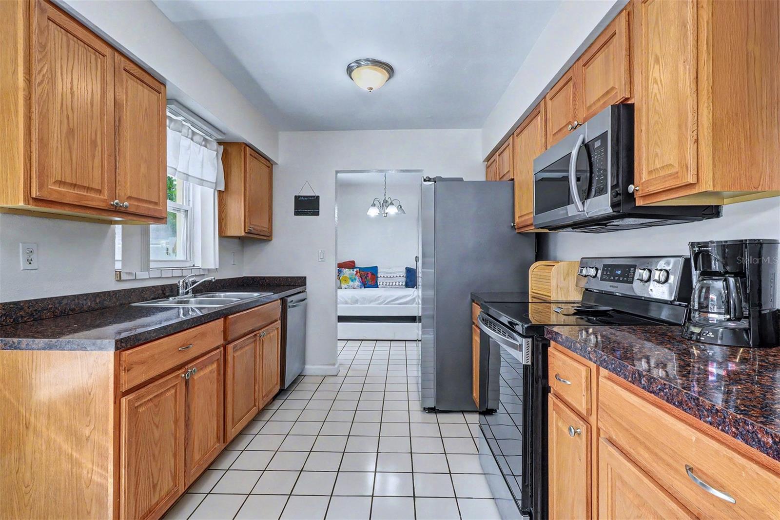 Image 11 of 28 For 209 Aurora Avenue