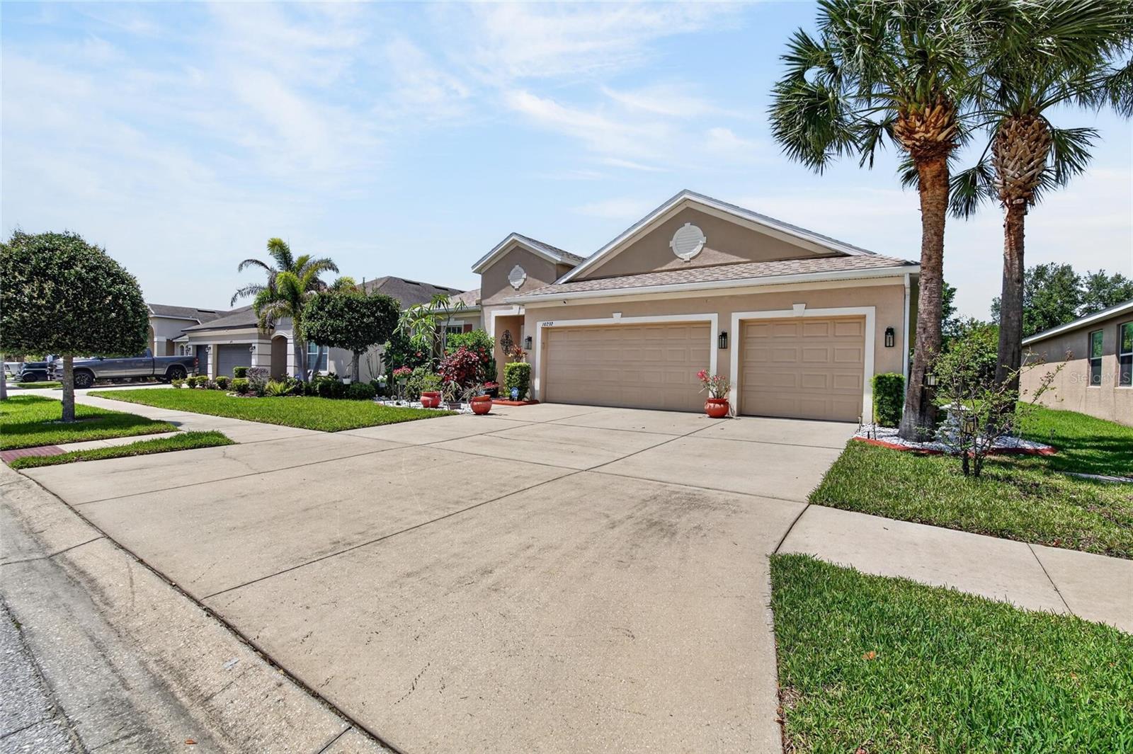 Image 3 of 62 For 10232 Holland Road