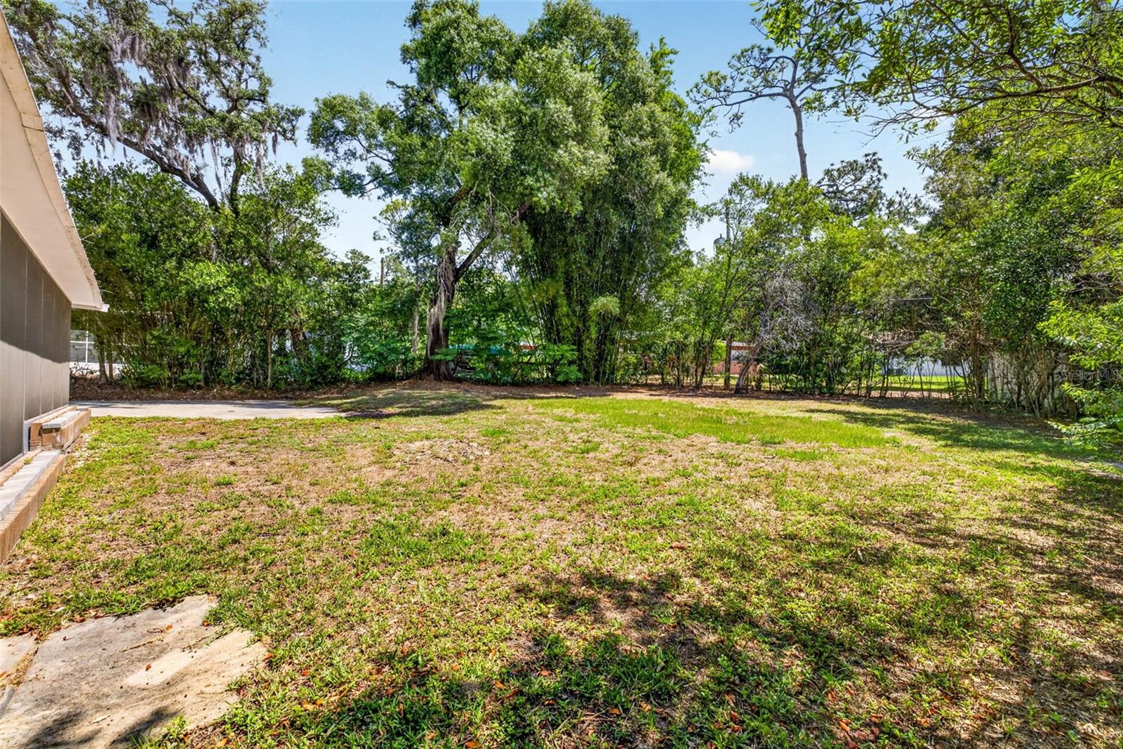 Image 65 of 67 For 305 Bannockburn Avenue