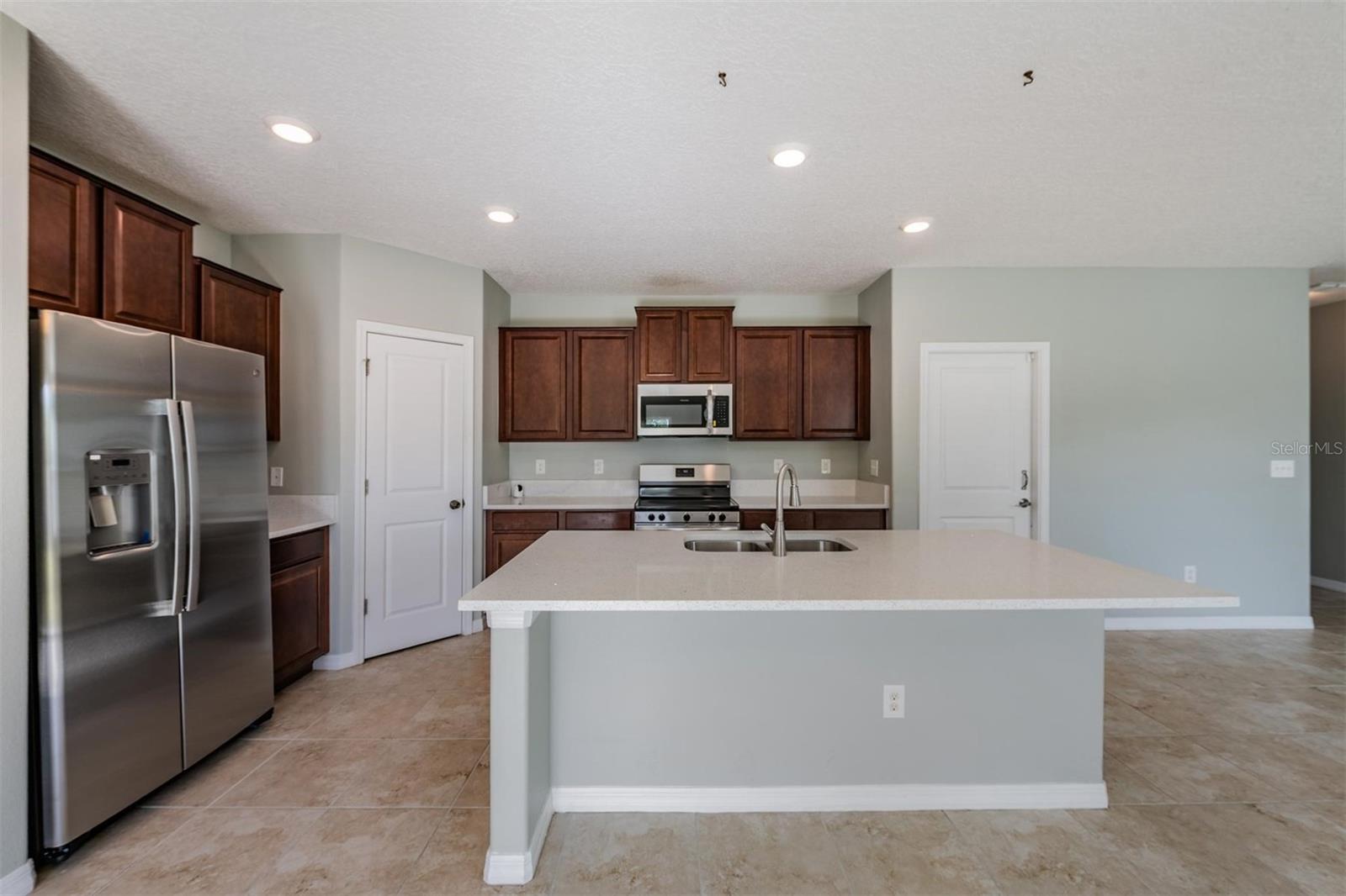 Image 11 of 55 For 253 Cascade Bend Drive