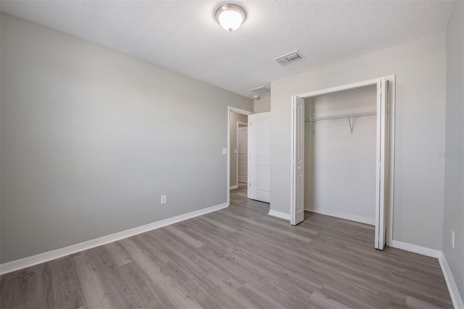 Image 35 of 55 For 253 Cascade Bend Drive