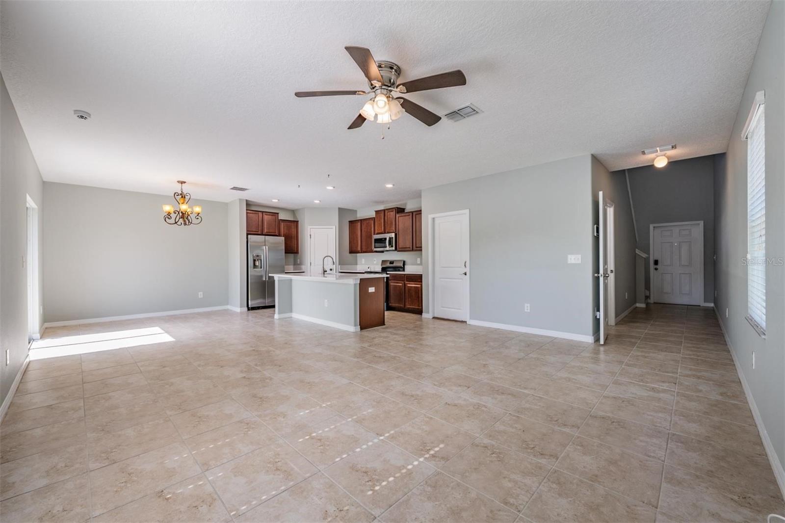 Image 5 of 55 For 253 Cascade Bend Drive