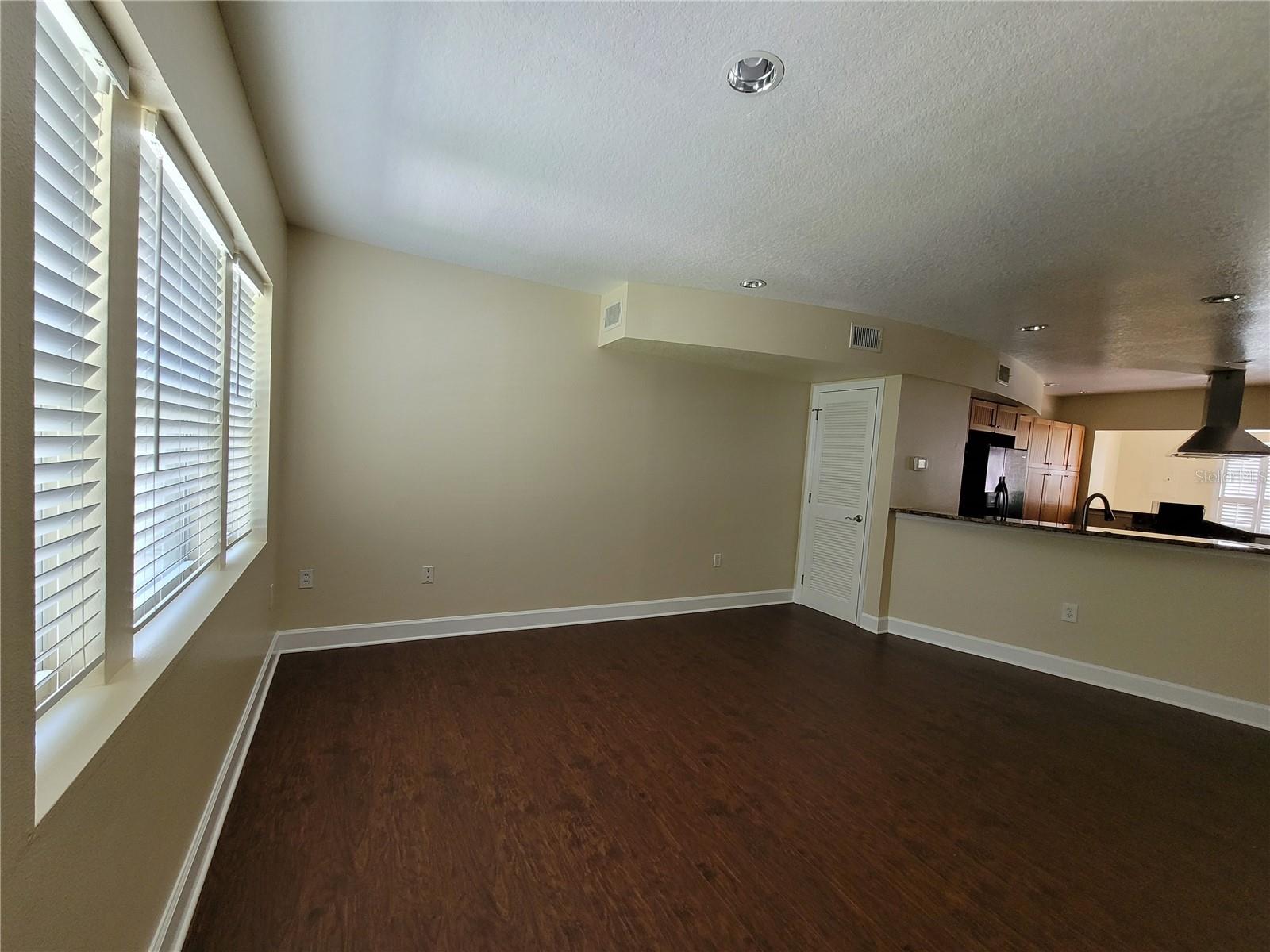 Image 4 of 26 For 260 15th Avenue Ne Na
