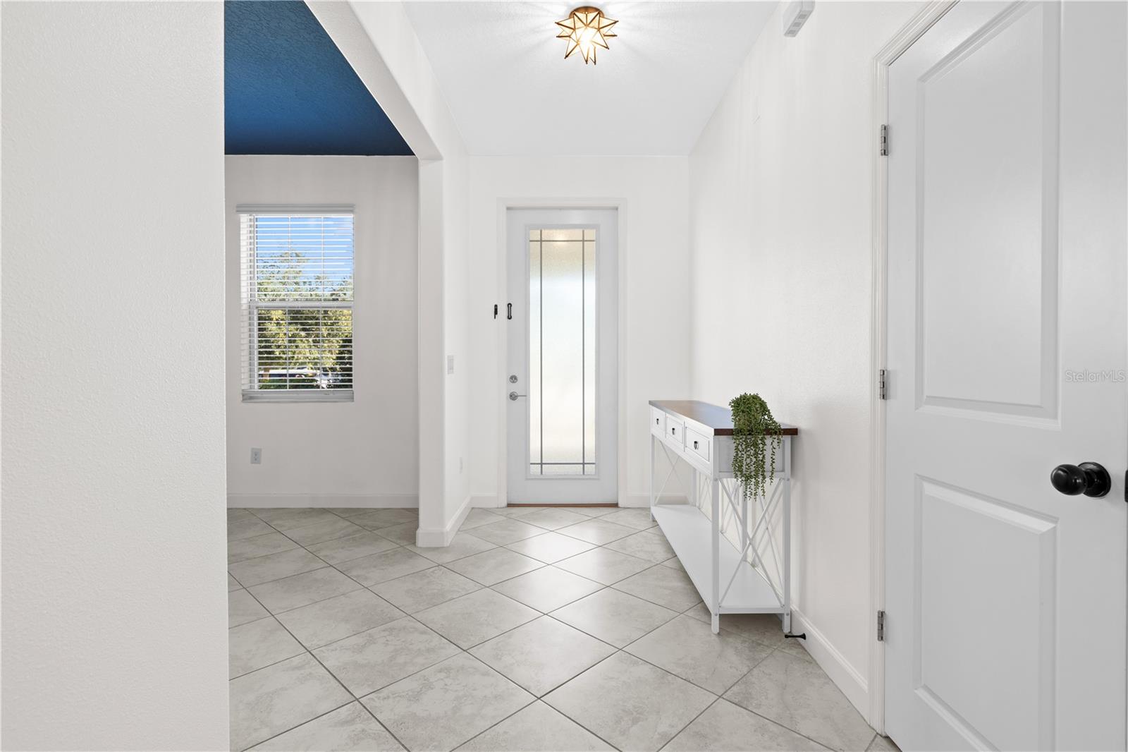 Listing photo id 8 for 11411 Chilly Water Court