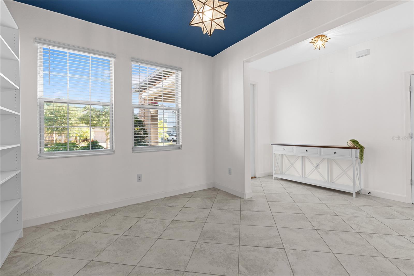 Listing photo id 9 for 11411 Chilly Water Court
