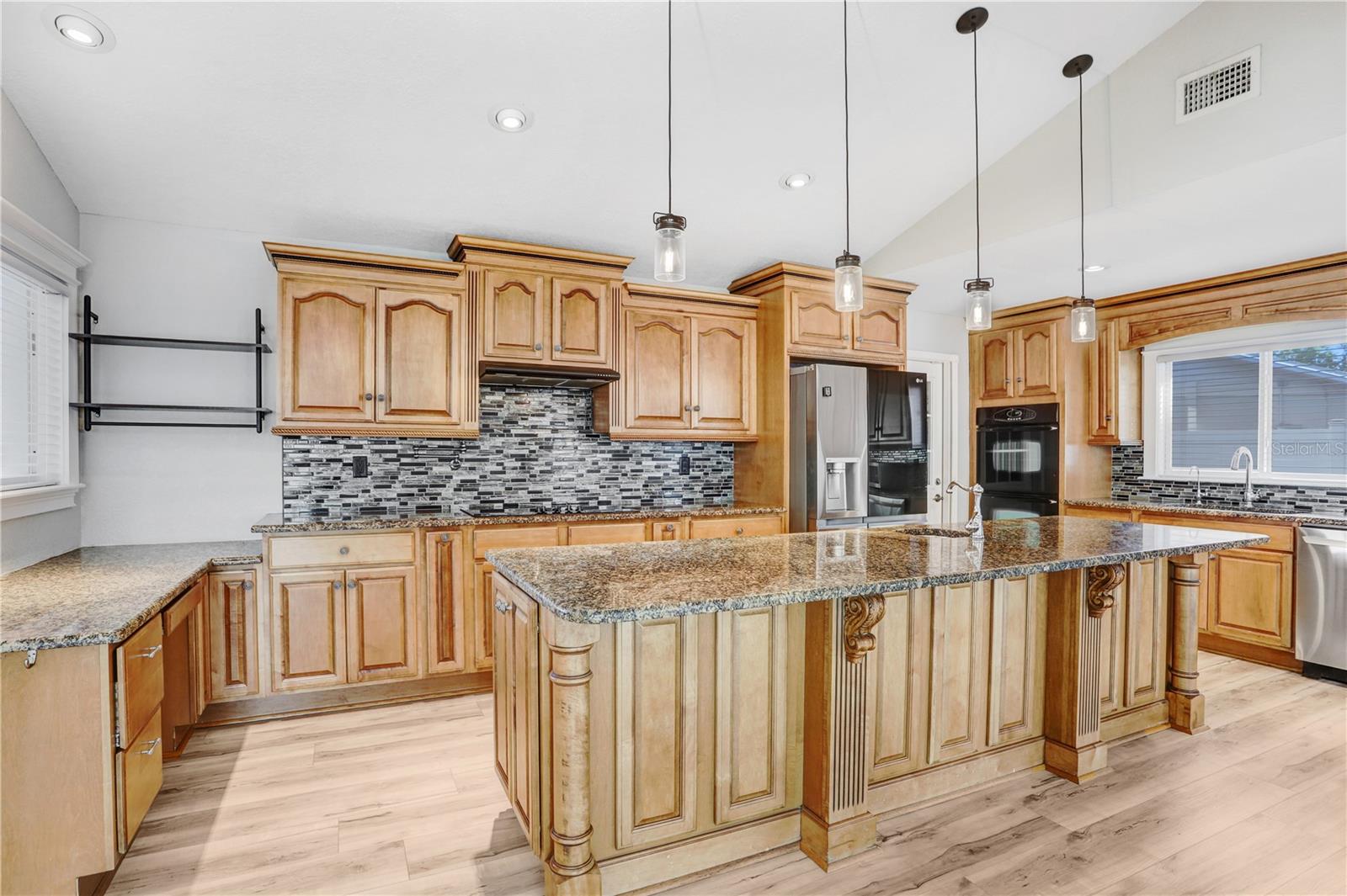 Image 7 of 36 For 8404 Blackstone Court