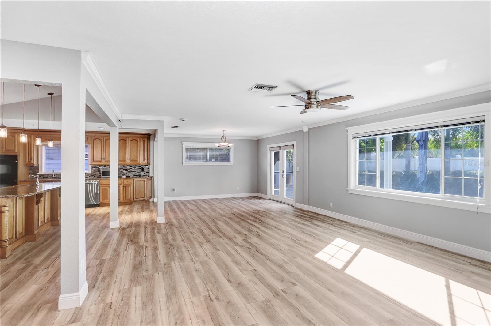 Image 9 of 36 For 8404 Blackstone Court