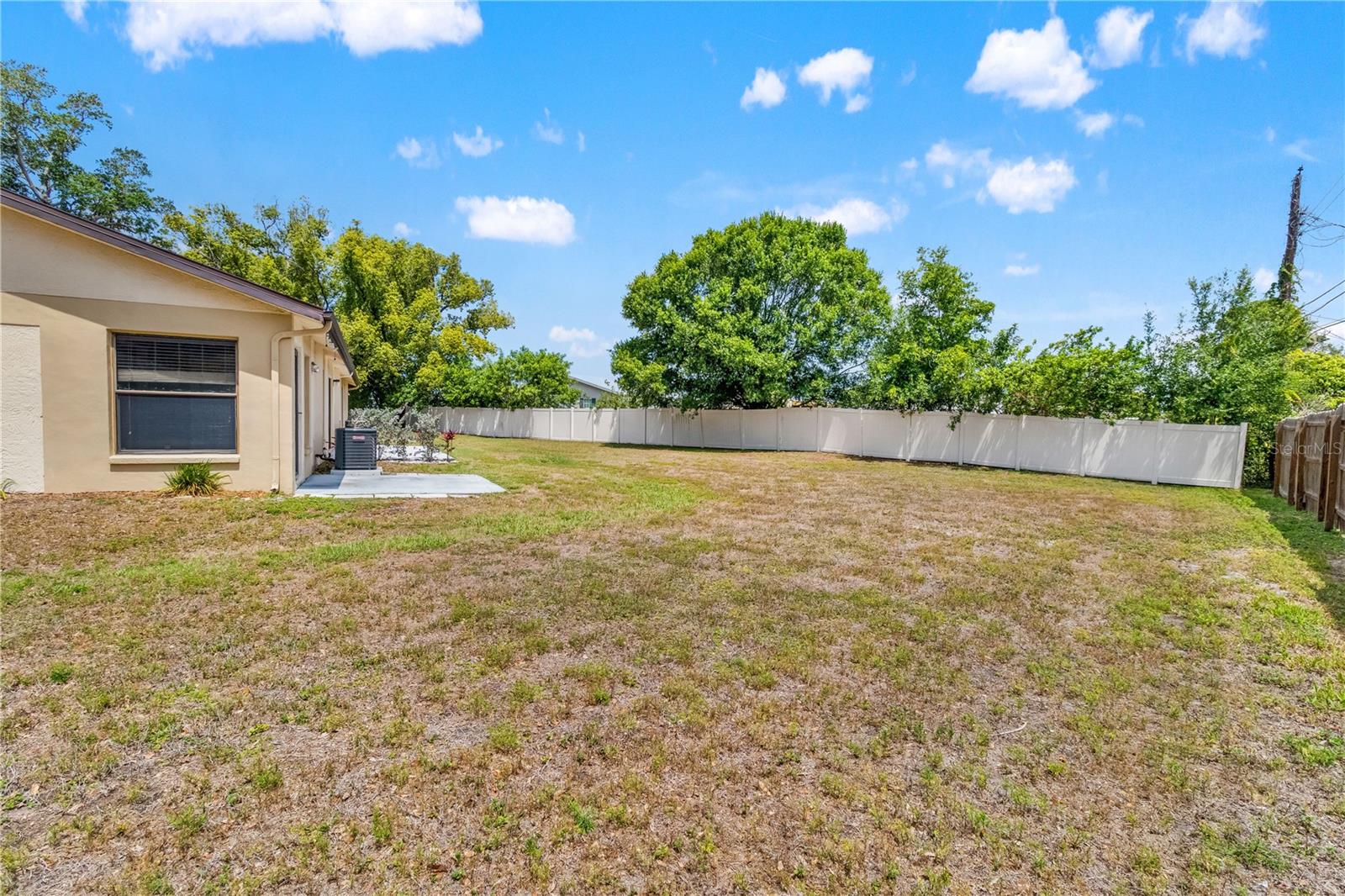 Image 6 of 33 For 11511 113th Street 11c