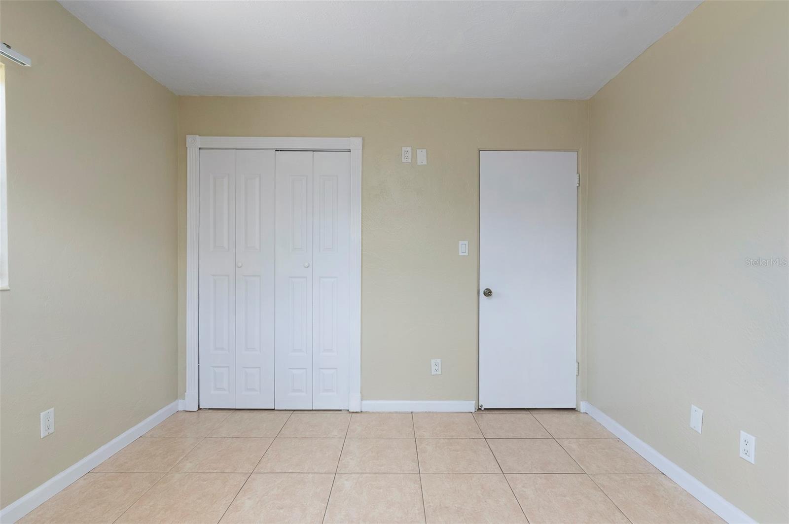 Image 19 of 26 For 4218 24th Avenue N