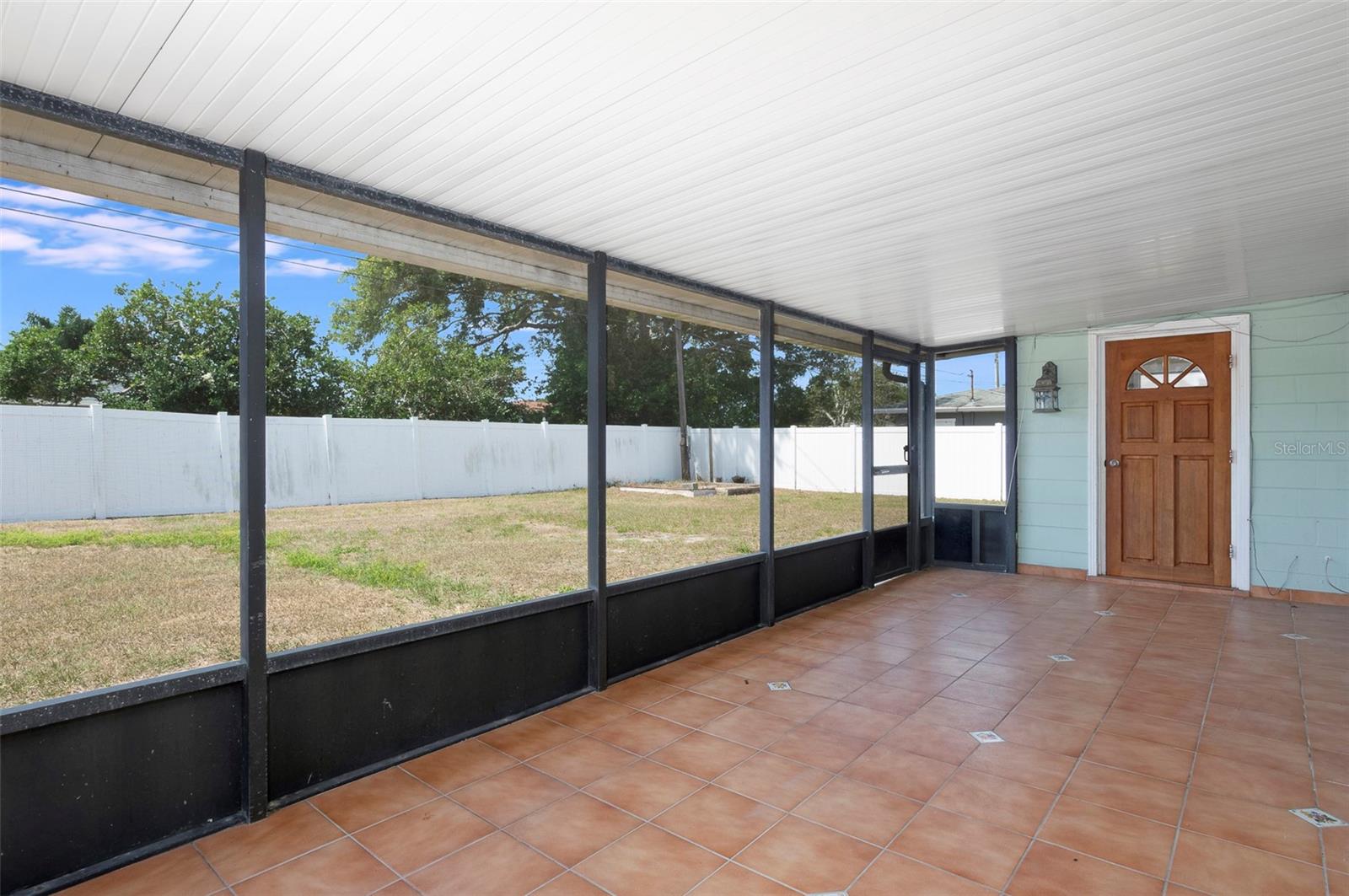 Image 21 of 26 For 4218 24th Avenue N