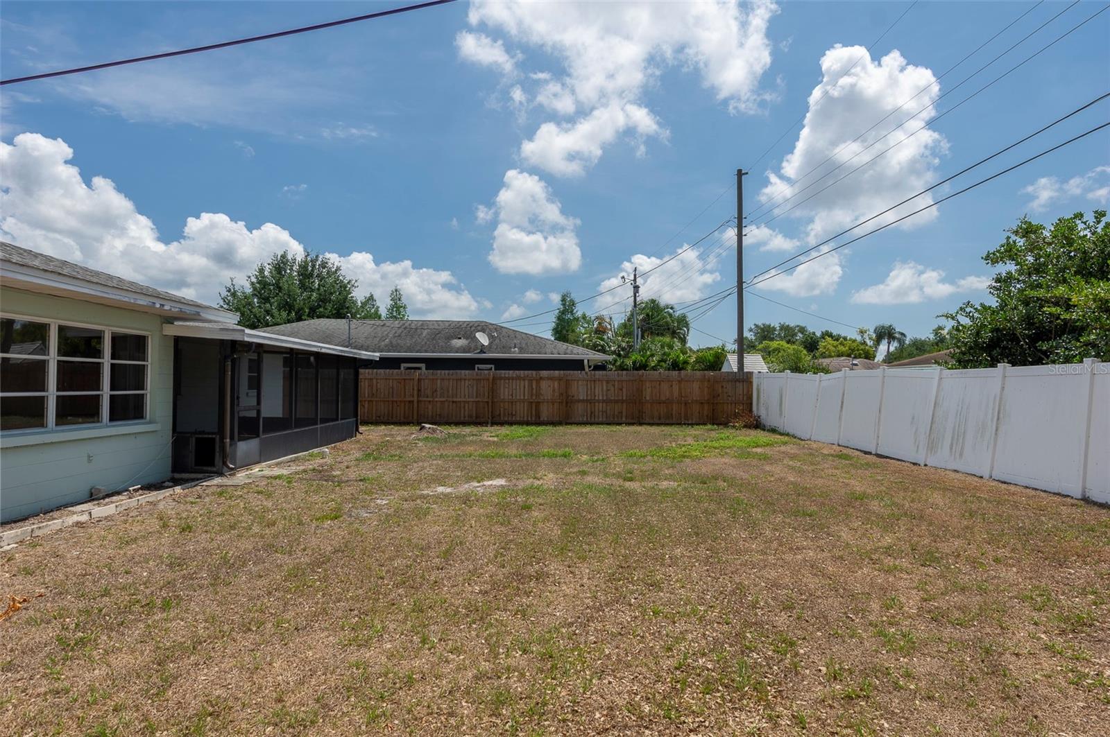 Image 25 of 26 For 4218 24th Avenue N