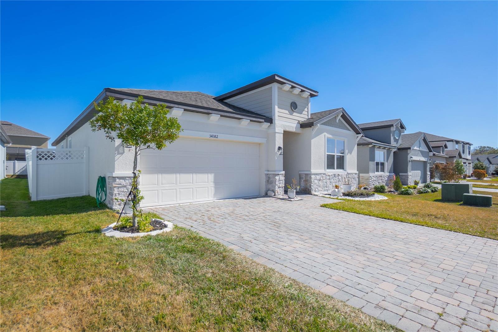 Image 37 of 66 For 34382 Evergreen Hill Court