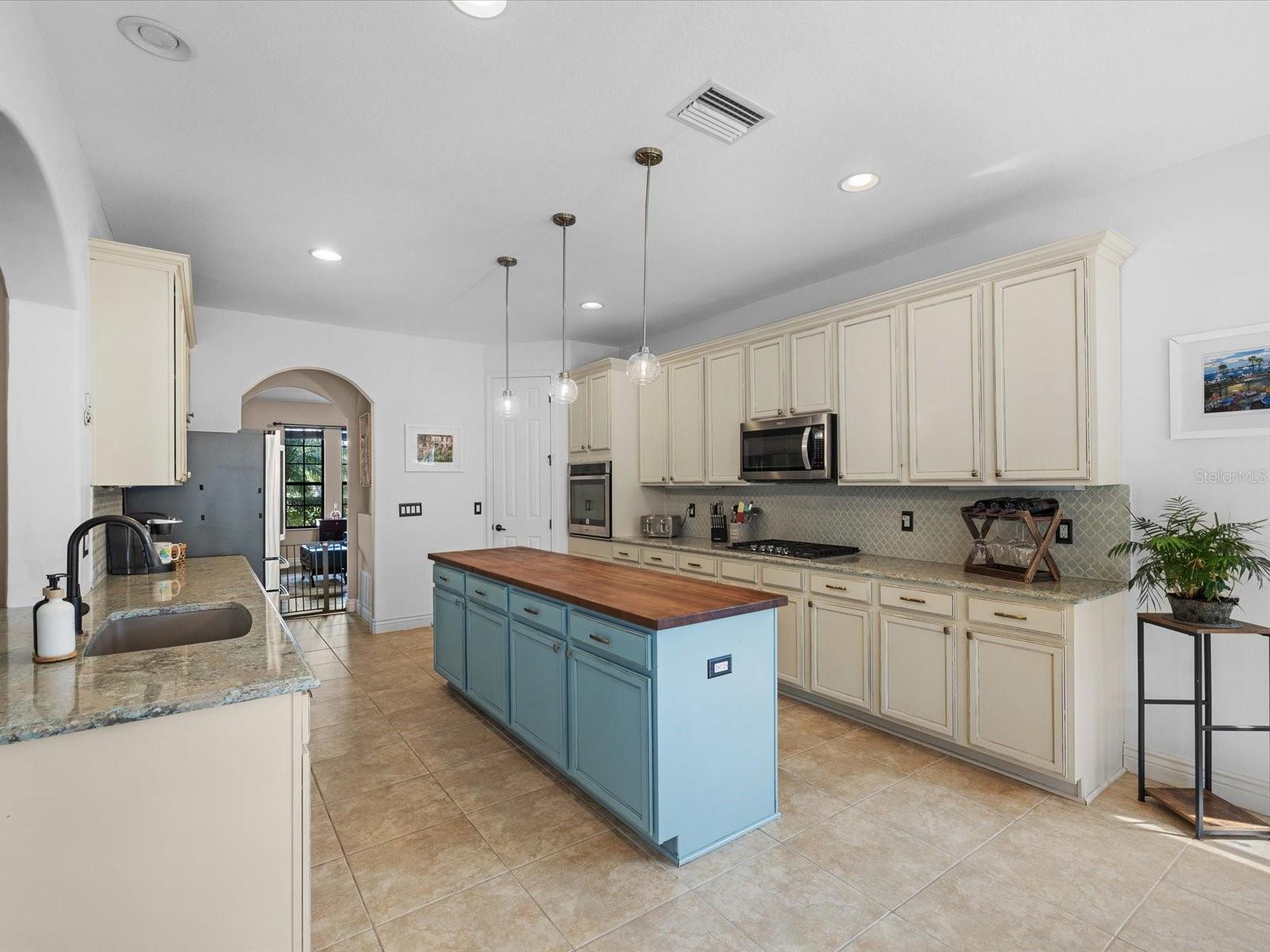 Image 19 of 83 For 3720 Marbury Court