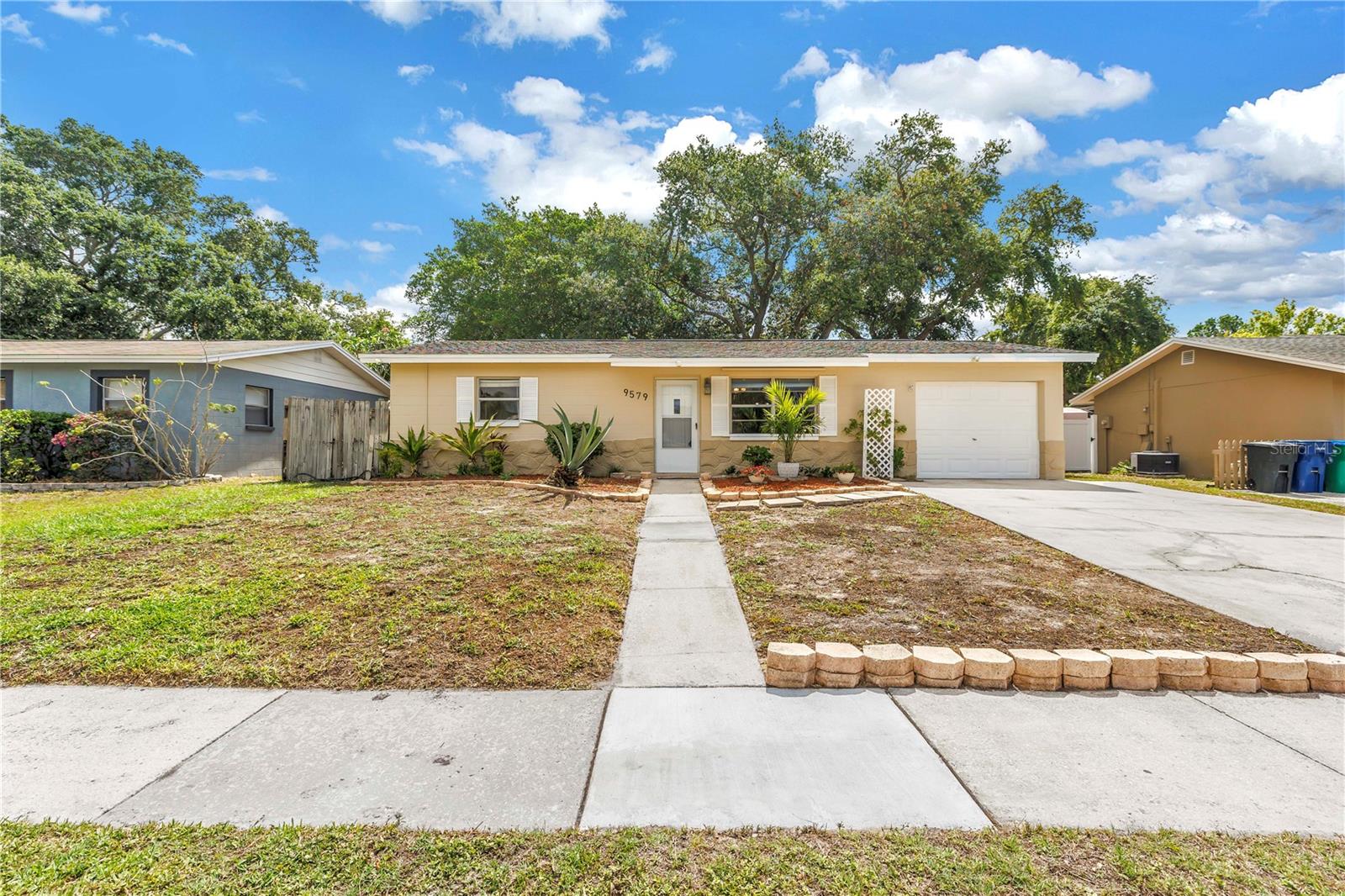 Details for 9579 Golden Grove Street, SEMINOLE, FL 33772