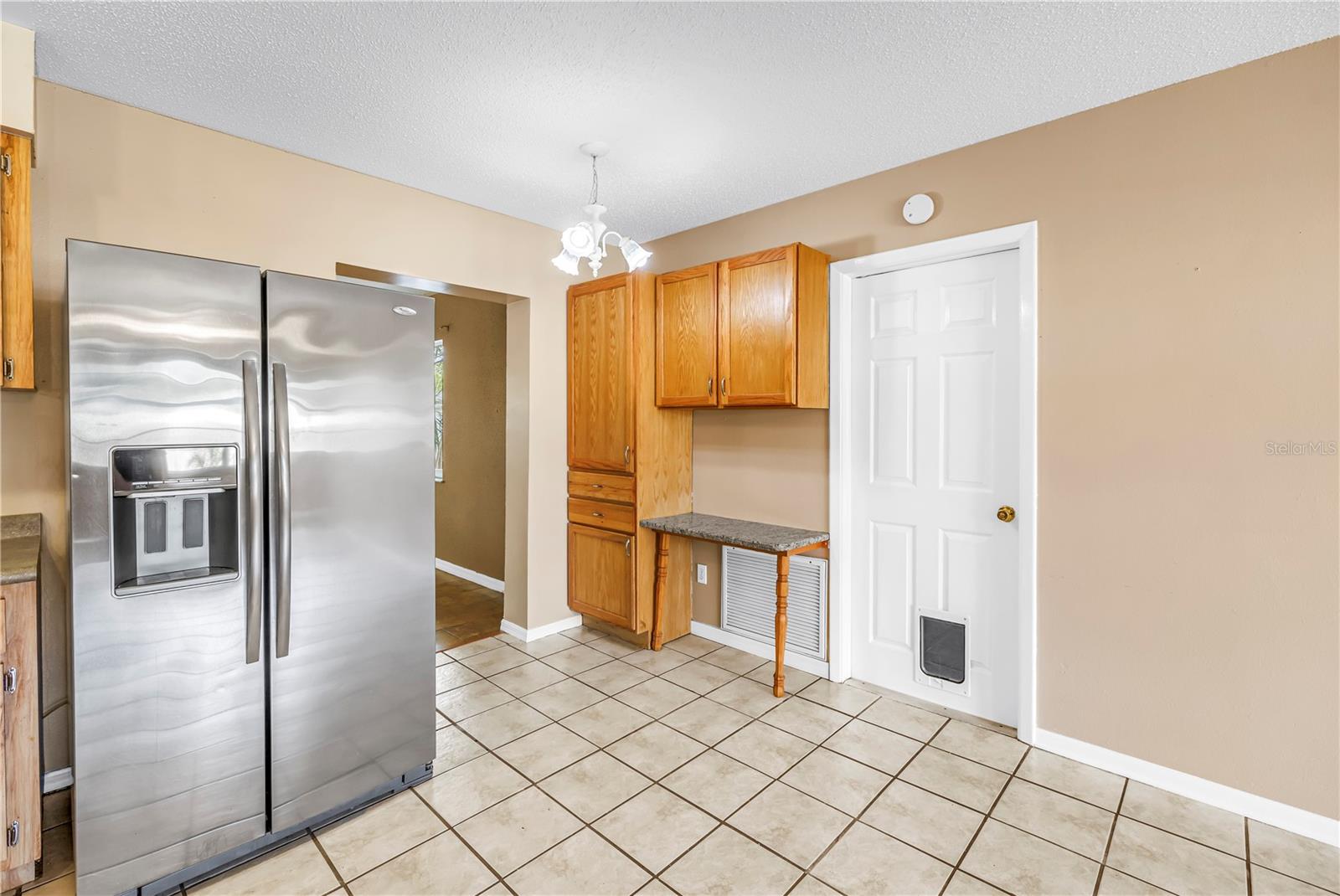 Image 11 of 39 For 9579 Golden Grove Street