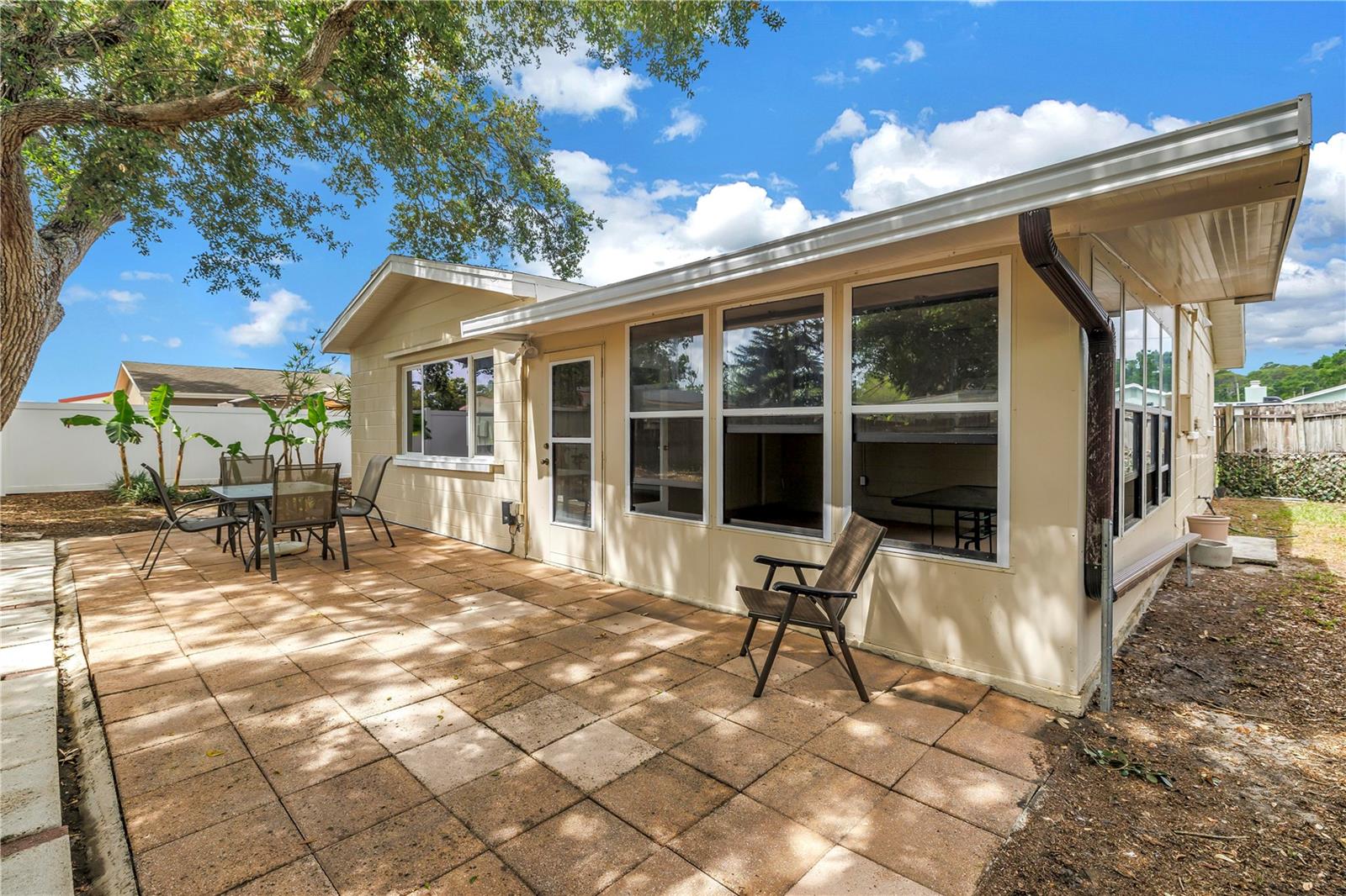 Image 25 of 39 For 9579 Golden Grove Street