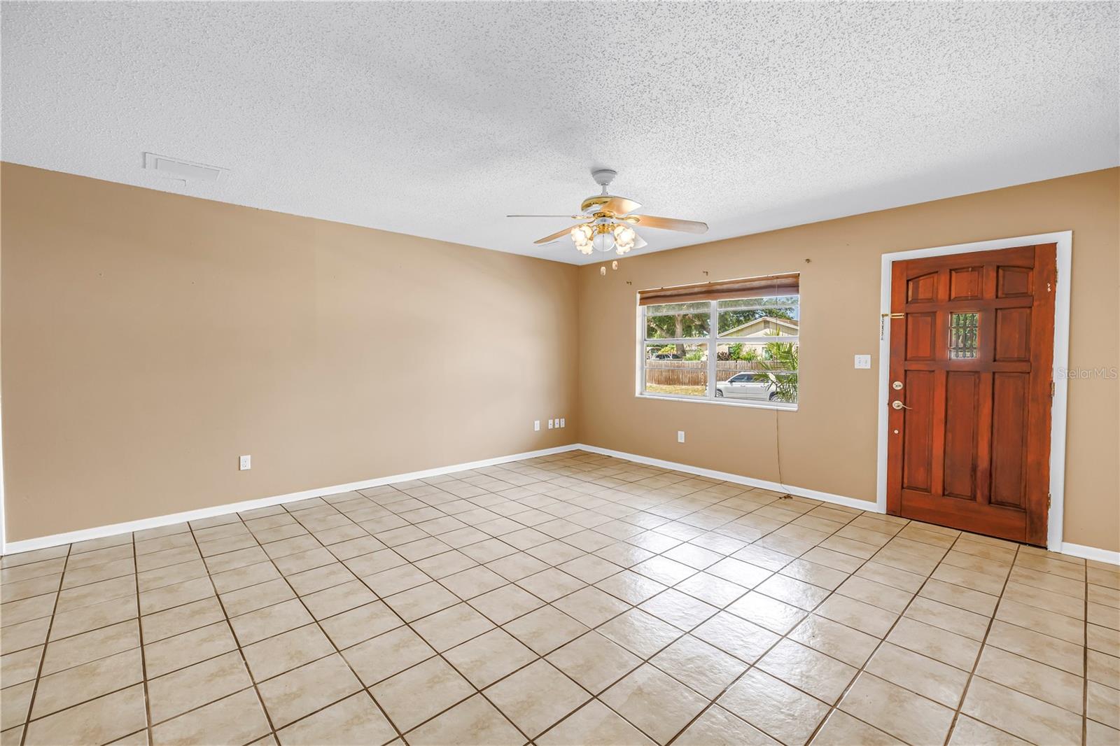 Image 3 of 39 For 9579 Golden Grove Street