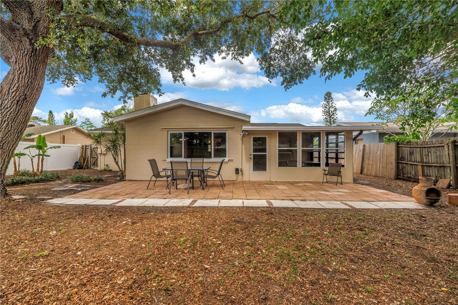 Image 30 of 39 For 9579 Golden Grove Street
