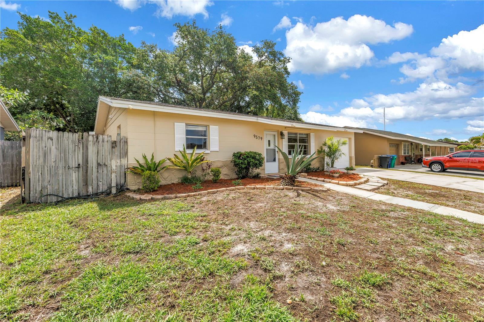 Image 36 of 39 For 9579 Golden Grove Street