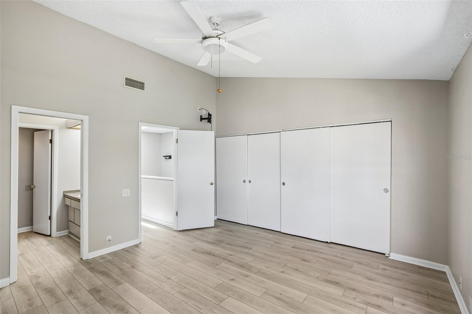 Image 22 of 43 For 1006 Cicero Lane