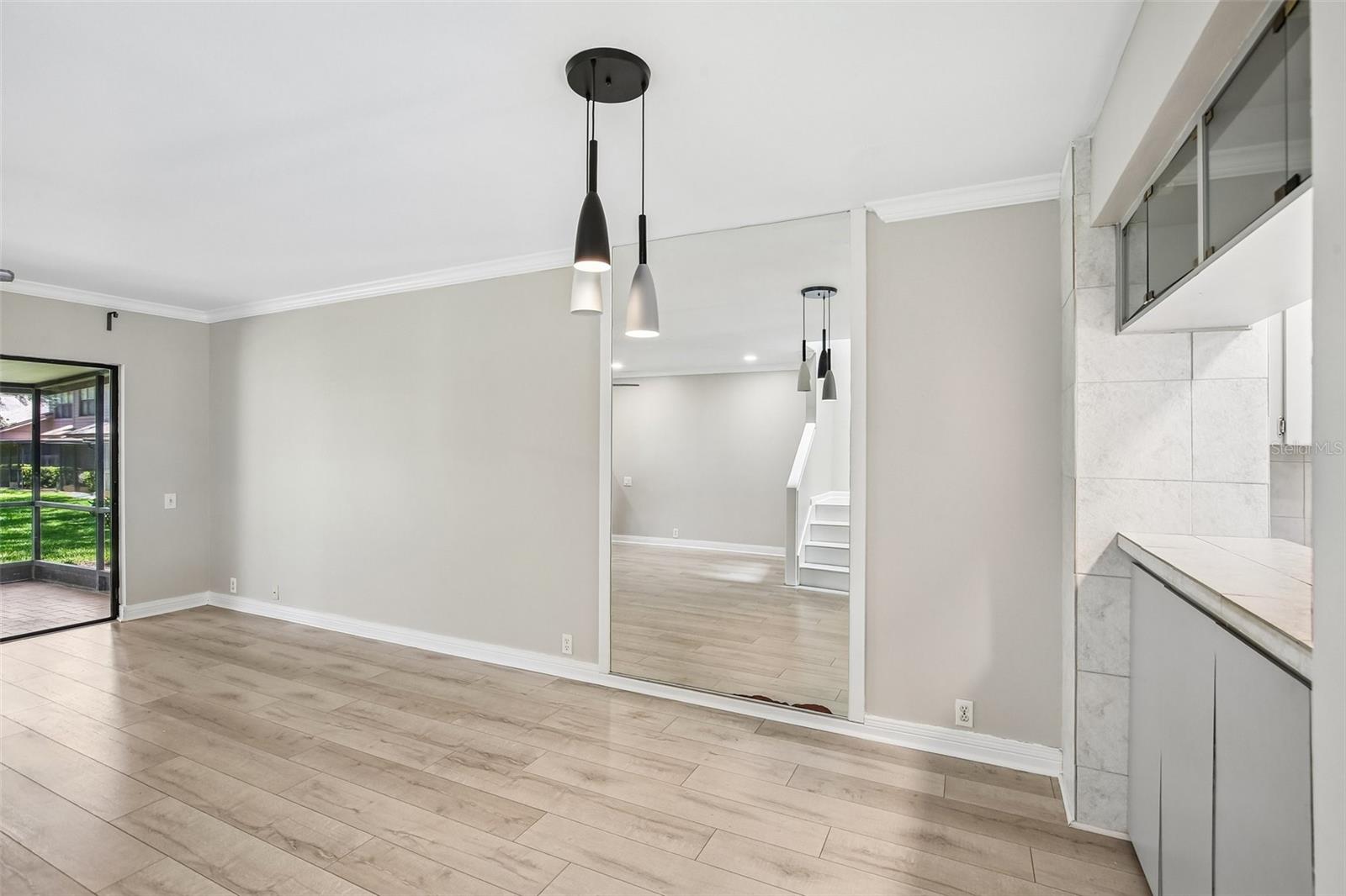 Image 3 of 43 For 1006 Cicero Lane