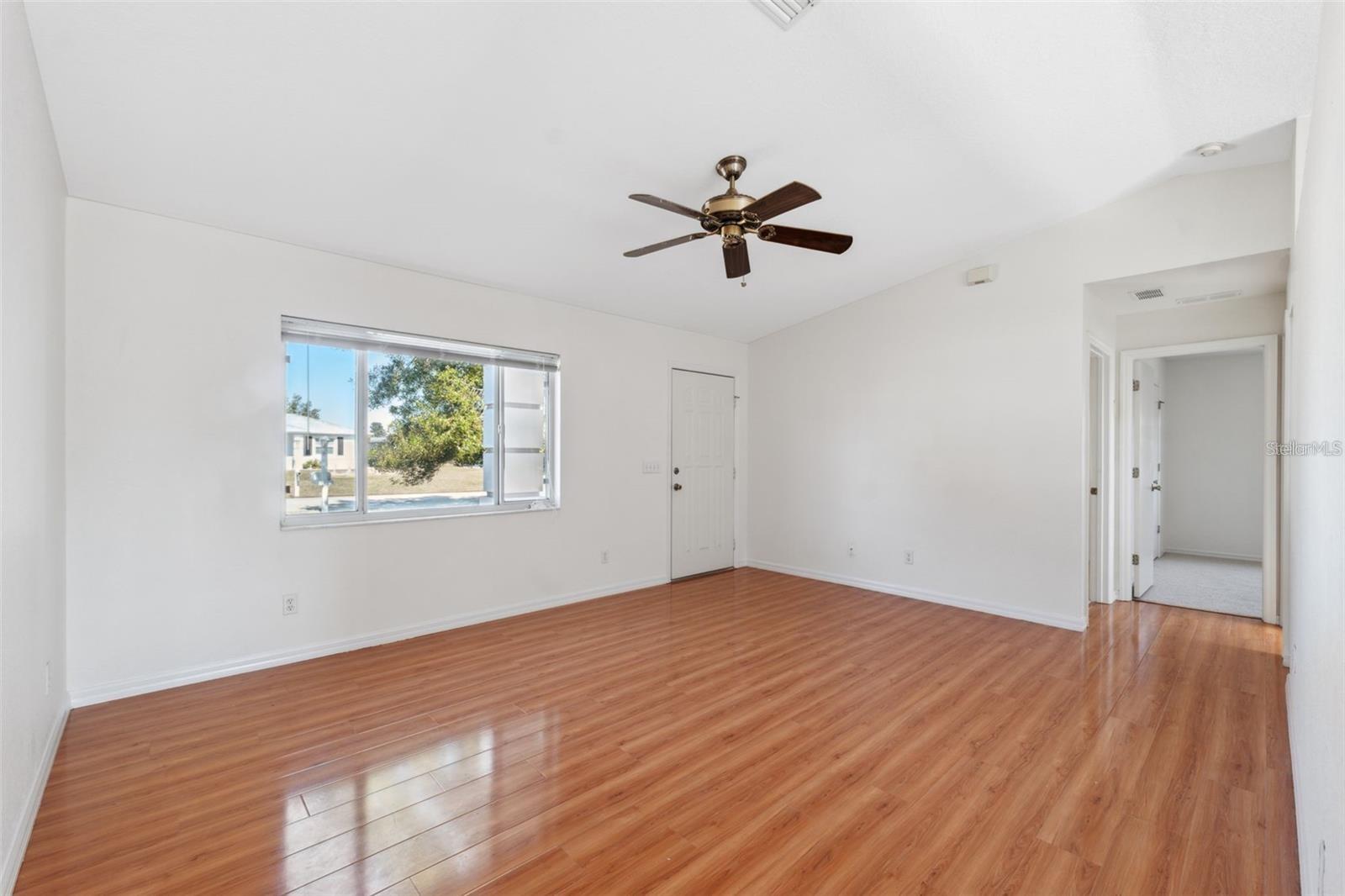 Image 3 of 17 For 9853 59th Circle