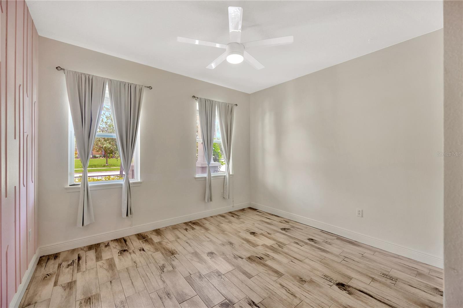 Image 18 of 30 For 6518 Park Strand Drive
