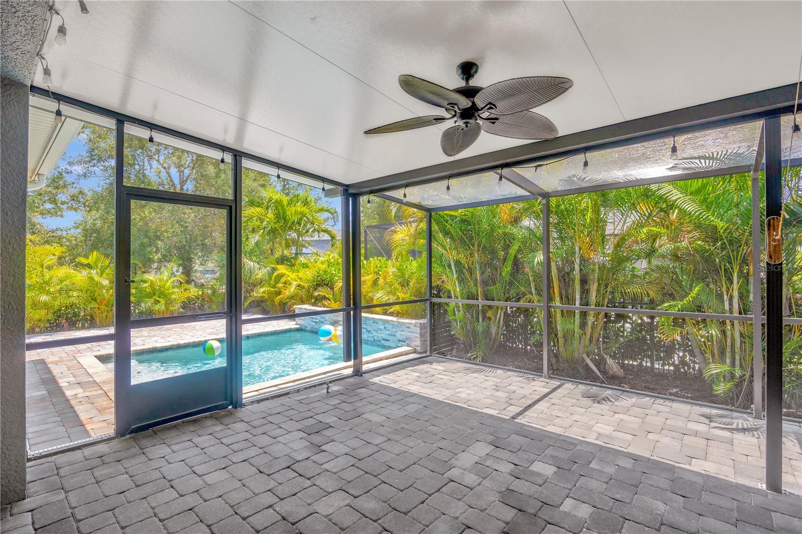 Image 26 of 30 For 6518 Park Strand Drive