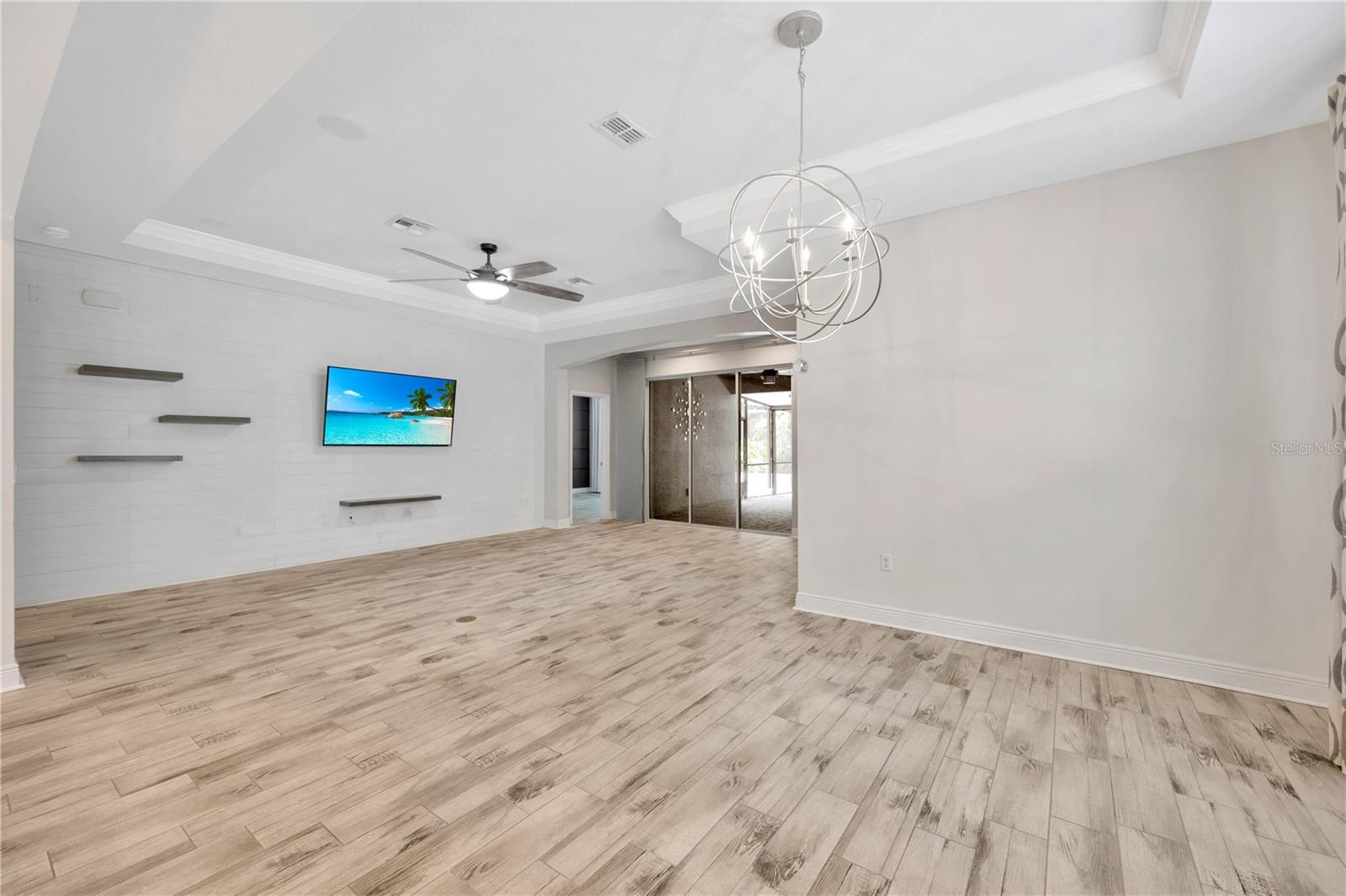Image 6 of 30 For 6518 Park Strand Drive